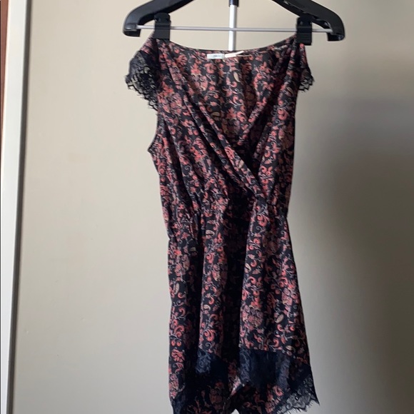 Cute Romper from Urban Outfitters - Picture 1 of 3